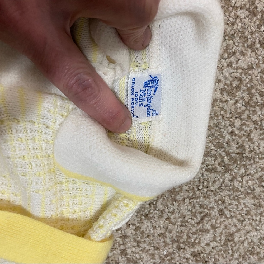Vintage 1970’s knit baby outfit,